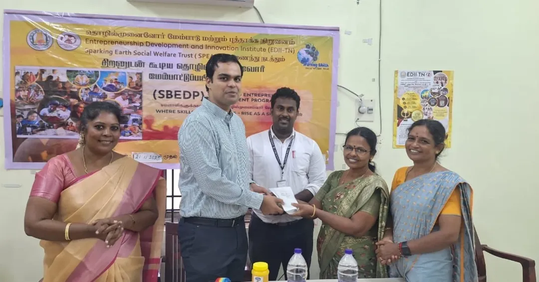Product demo to Thiru. Thavalendu IAS, Assistant Collector, Tirunelveli